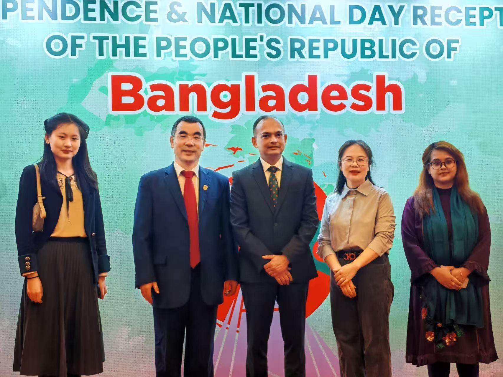 pa电子官方网站孟加拉语专业师生受邀参加孟加拉国驻华大使馆独立日暨国庆日招待活动